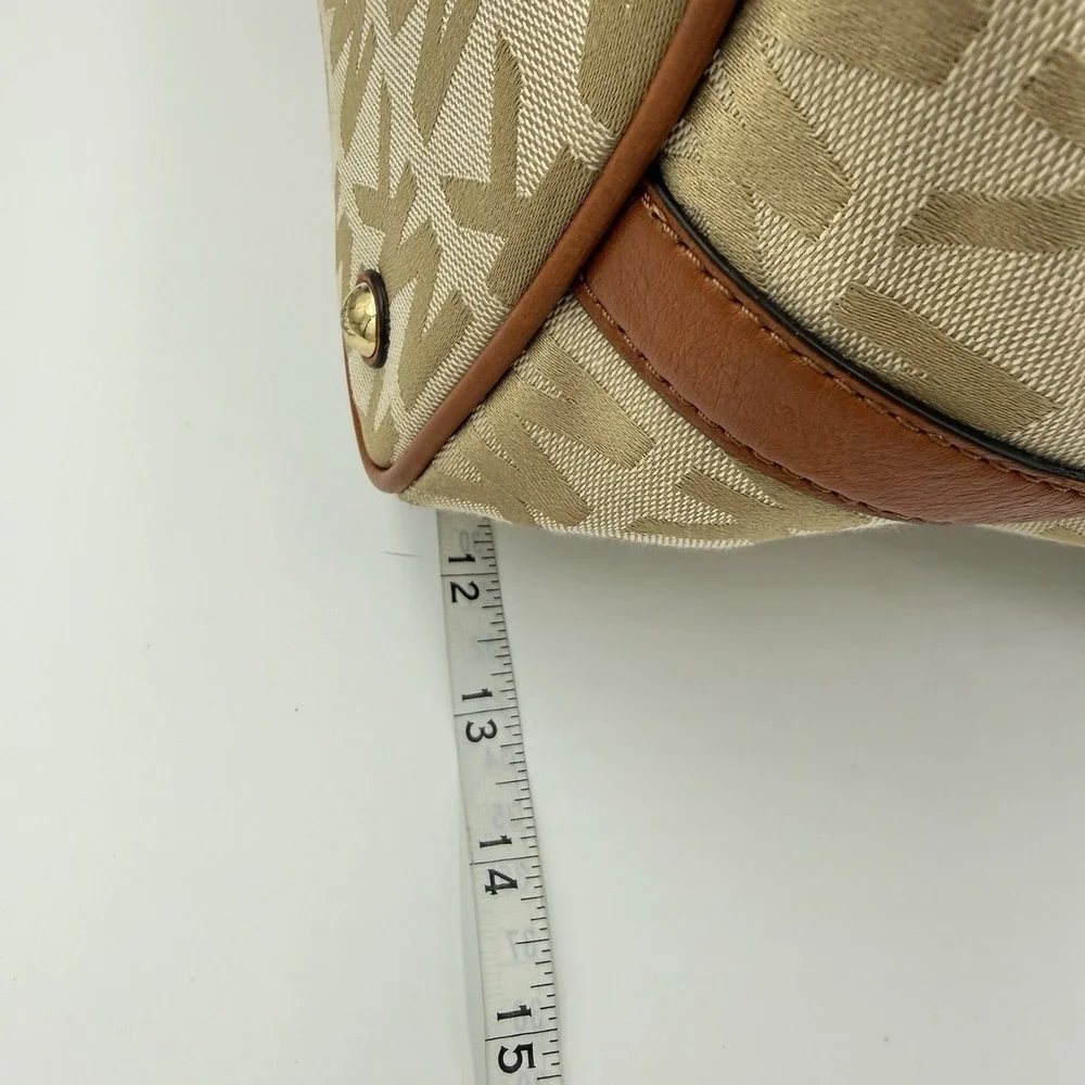 Michael Kors Jet Set MK Signature Jacquard Medium Tote Grab Bag Tan Neutral NEW‎